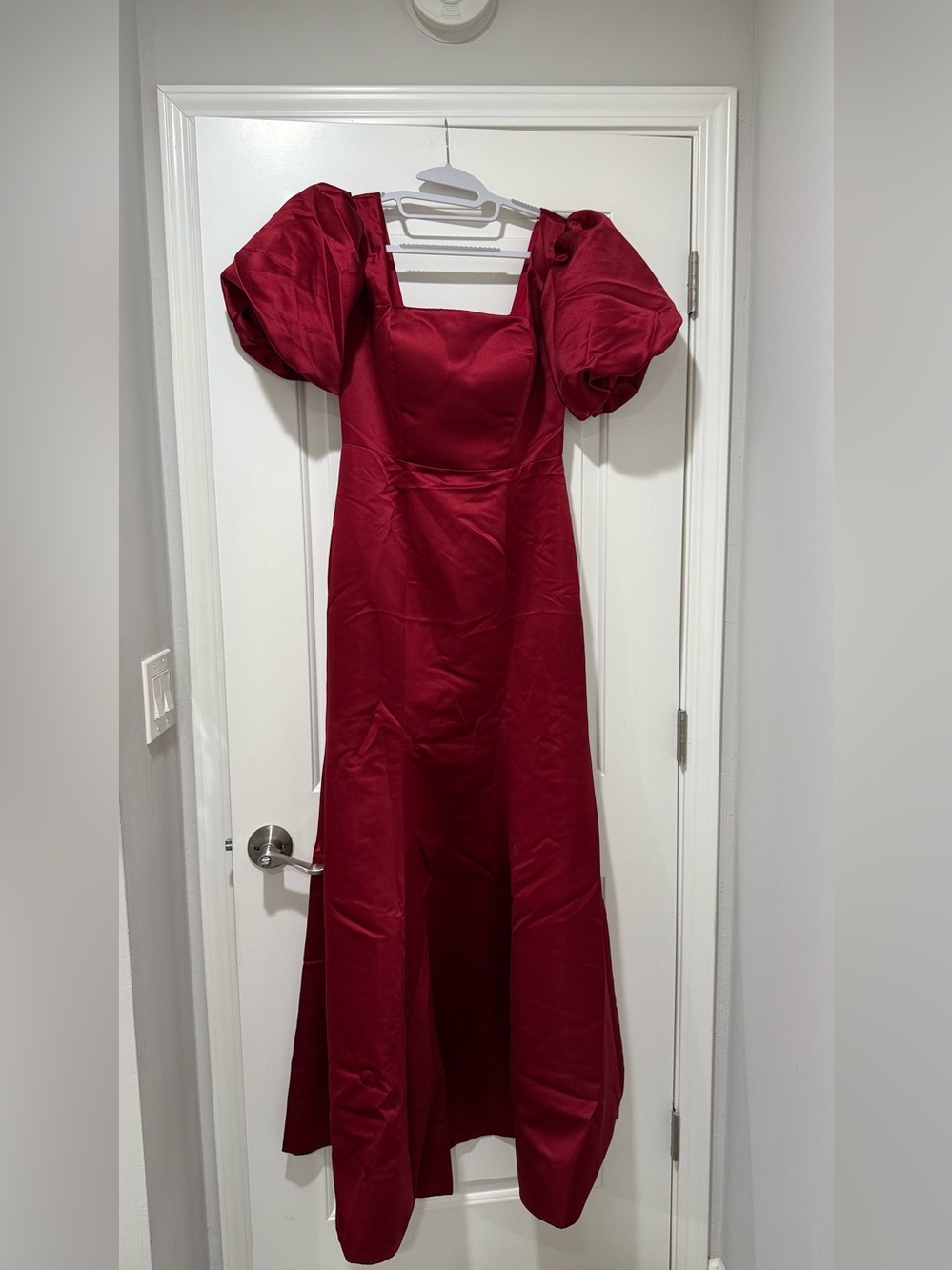 Women's Red Puff-Sleeve Maxi Dress with Square Neckline